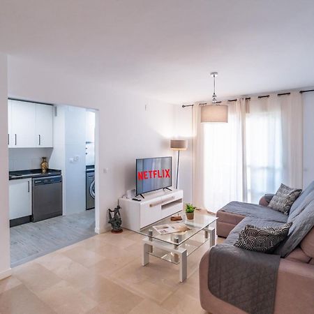 Casa Playa Guadalmar, Beautiful Apartment In Front Of The Sea, Wifi, Ac, Smart Tv, Private Parking Μάλαγα Εξωτερικό φωτογραφία