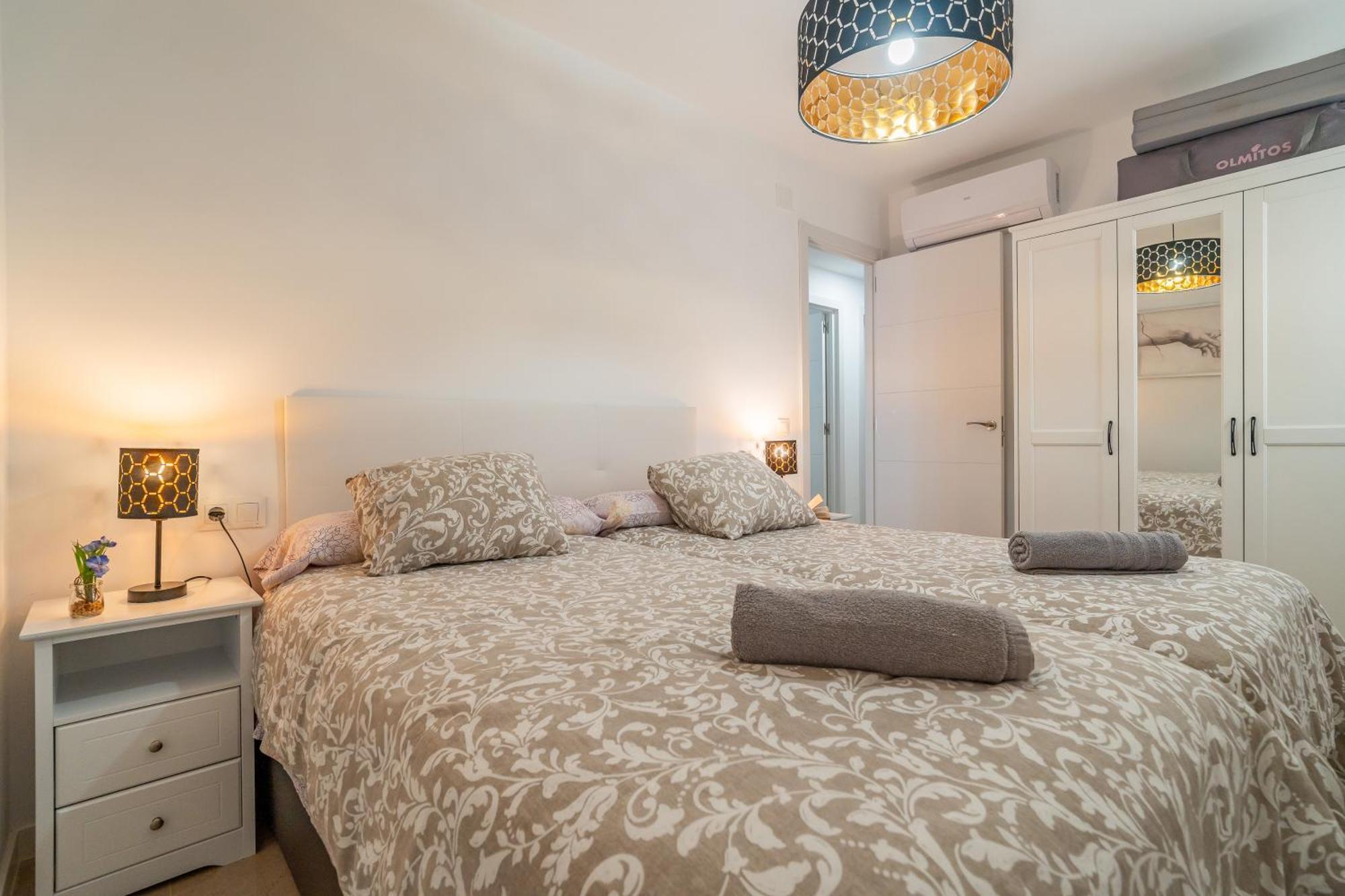 Casa Playa Guadalmar, Beautiful Apartment In Front Of The Sea, Wifi, Ac, Smart Tv, Private Parking Μάλαγα Εξωτερικό φωτογραφία